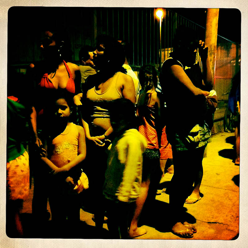 Кокакабана: улицы трущоб Рио (12 фото)
