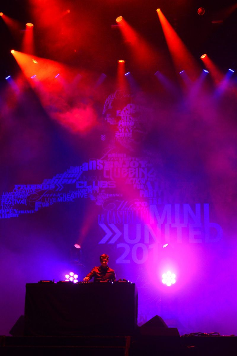Во Франции прошел фестиваль MINI United 2012 (46 фото+5 видео)