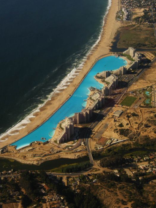 Самый большой бассейн построен в Чили (21 фото)