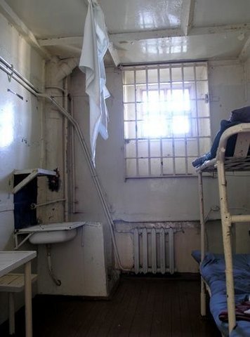 Тюрьмы России и Норвегии (18 фото)