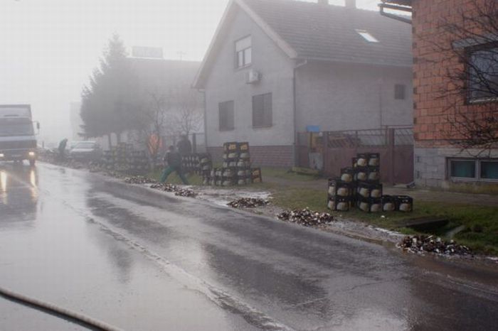 Пивная авария в Хорватии (11 фото)