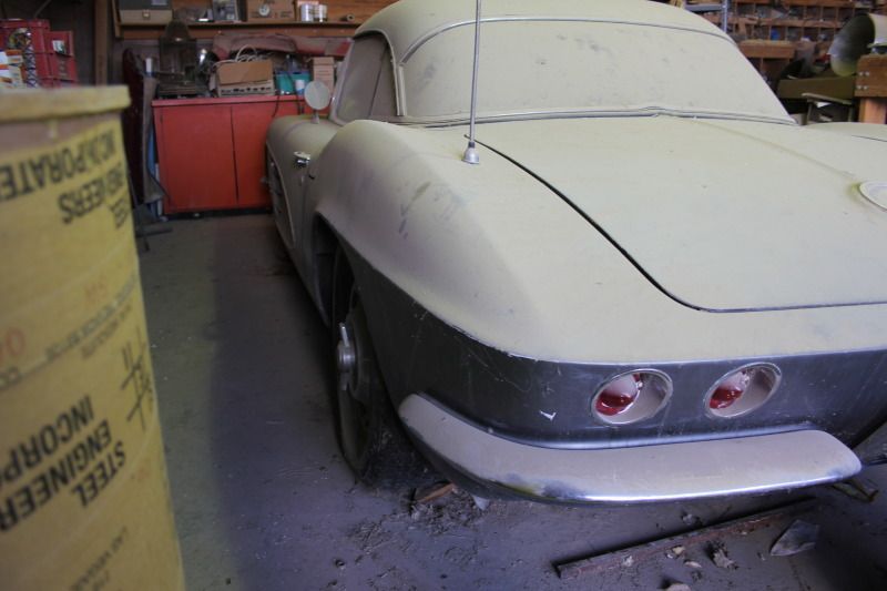 В штате Невада в гараже нашли Chevrolet Corvette С1 (24 фото)
