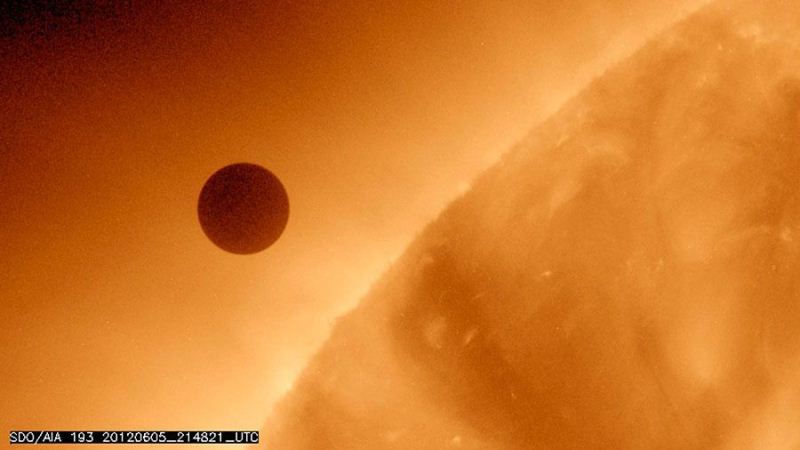 Прохождение Венеры по диску Солнца (20 фото)