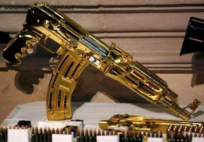 Оружие из золота Саддама Хусейна (19 фото)