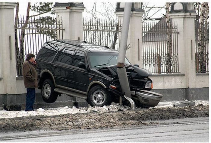 Жуткие автомобильные аварии (55 фото)