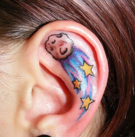 Татуировки на ушах (12 фото)