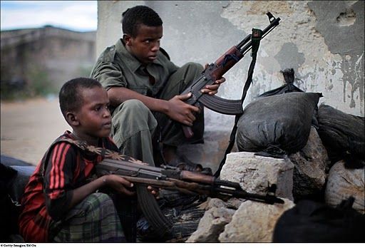 Сомалийские боевички (24 фото)