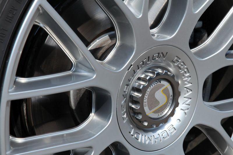Volkswagen Golf получил новые колеса от Schmidt Revolution (6 фото)