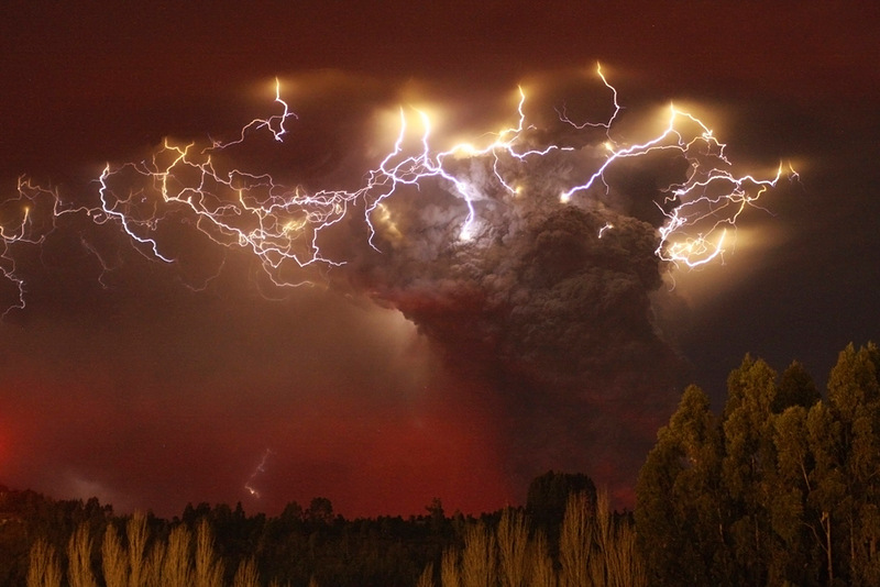 Извержение вулкана Пуйеуэ (20 фото)