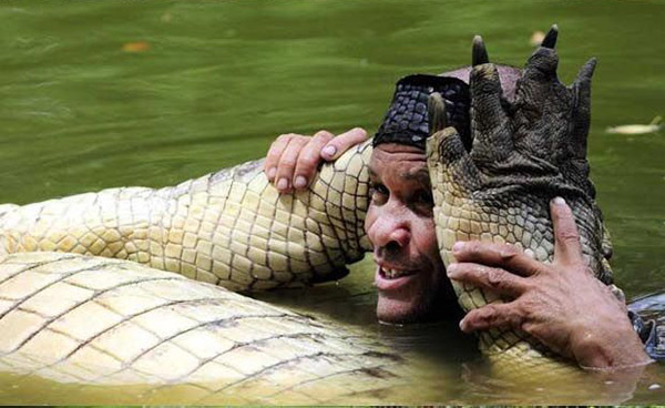 Дружба с крокодилом (6 фото)