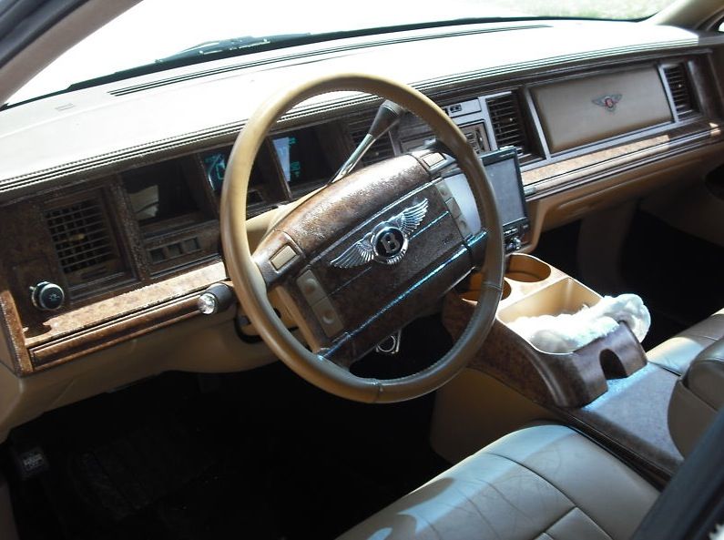 Bentley Arnage из старенького Lincoln Town Car (6 фото)