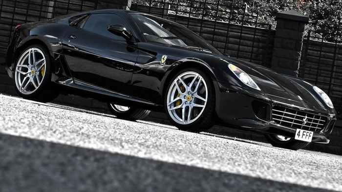 В ателье Kahn Design настроили Ferrari 599 GTB Fiorano (9 фото)