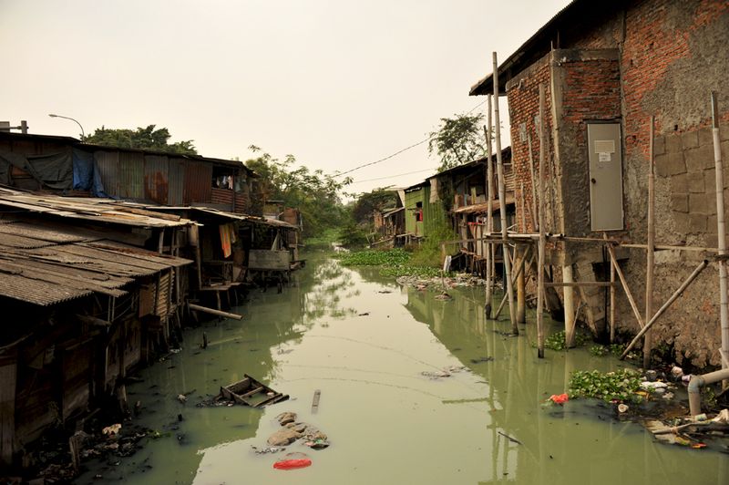 Один день в трущобах Джакарты и около (70 фото)