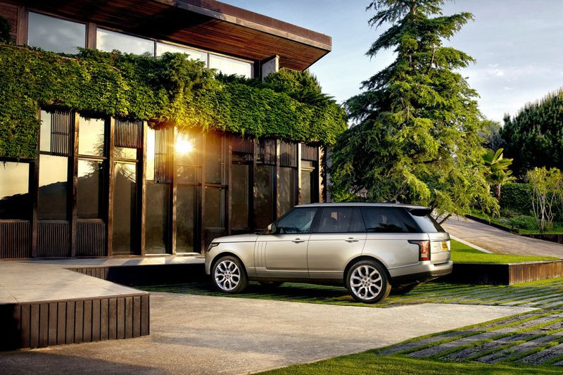 Первые фотографии нового Range Rover (18 фото+видео)