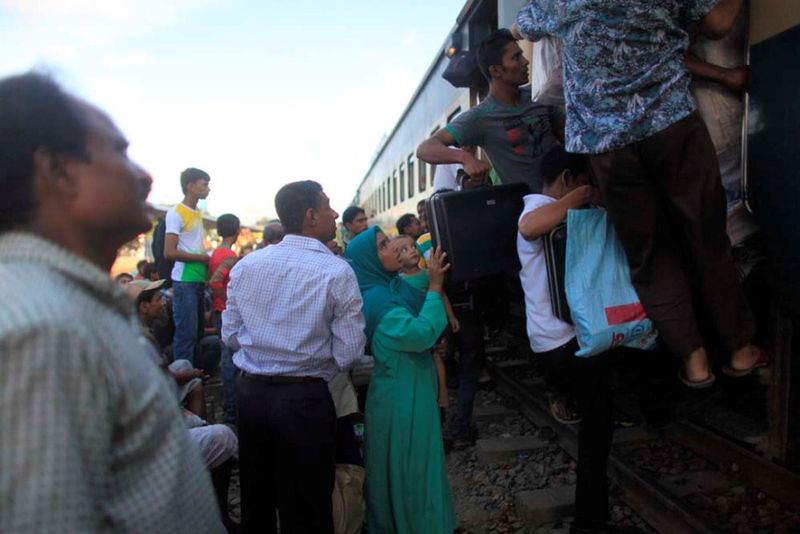Железнодорожный транспорт в Индии (22 фото)