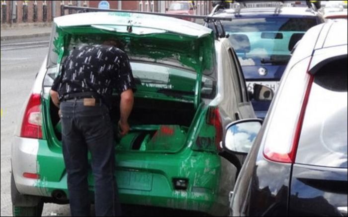 Перевозка опасного груза в багажнике авто (2 фото)