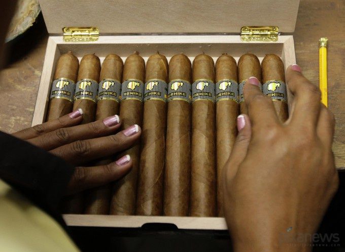 Как делают кубинские сигары (11 фото)