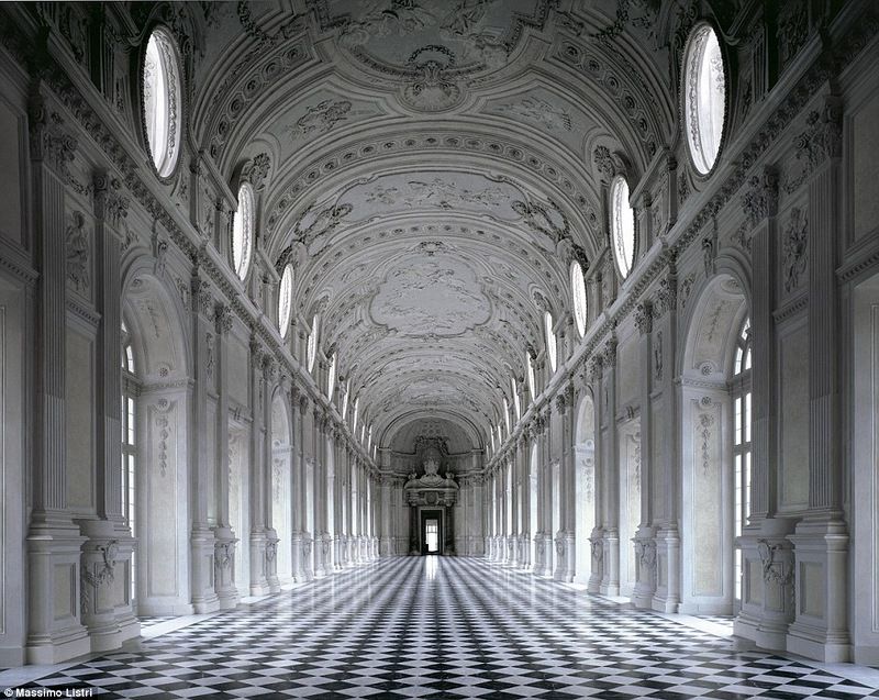 Внутри дворцов Европы (12 фото)