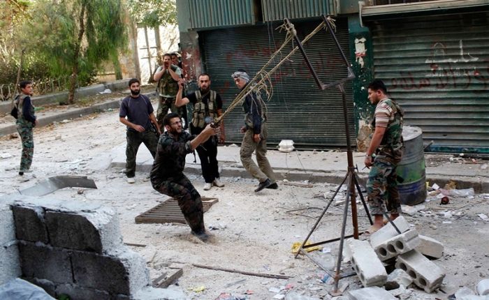 Самодельный гранатомет сирийских повстанцев (4 фото)