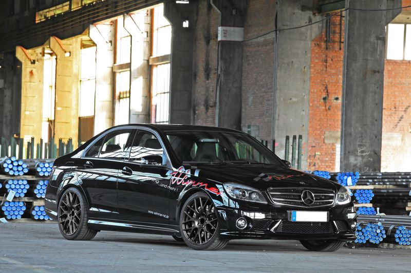 Ателье Wimmer RS подготовило гражданскую версию MB C63 AMG Dunlop-Performance (7 фото)