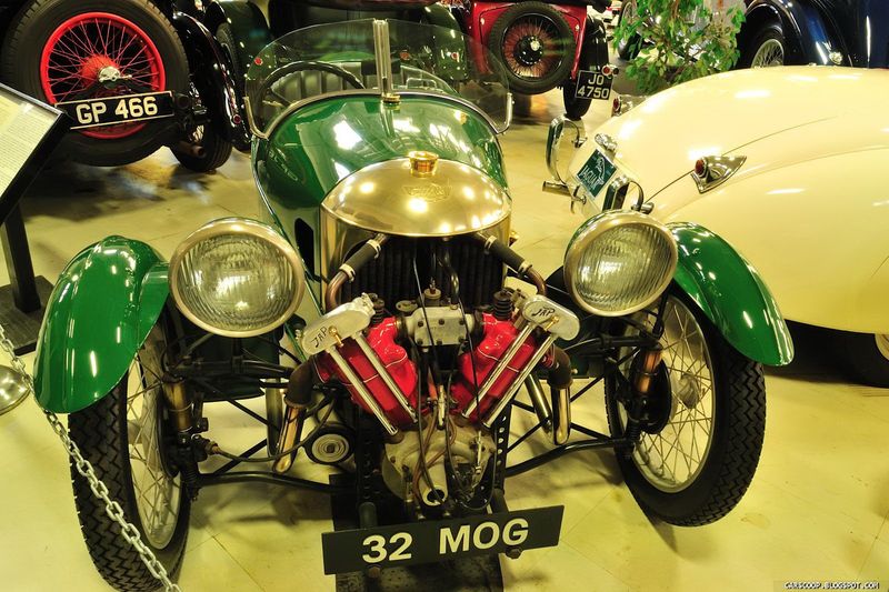 Автомобильный музей в Сан Диего (95 фото)