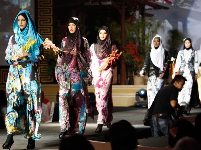 Фестиваль исламской моды в Малайзии (18 фото)