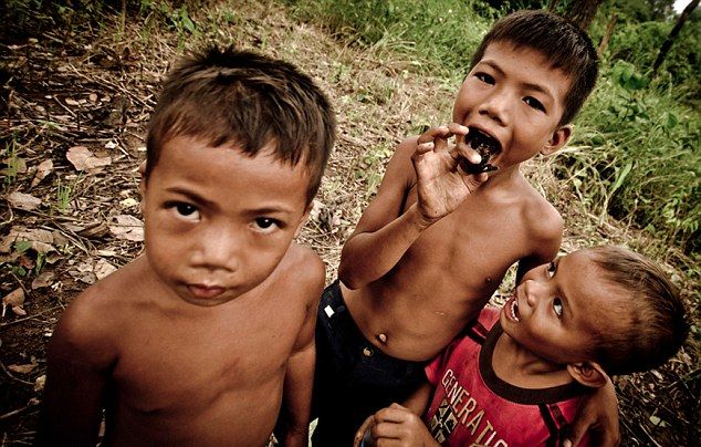 Что на десерт у детишек из Камбоджии (14 фото)