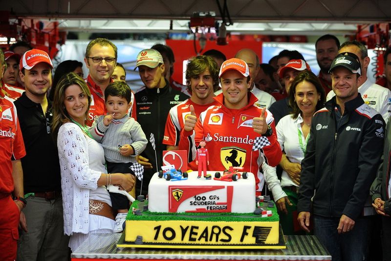 1026 За кулисами Гран при Бразилии 2011: фоторепортаж