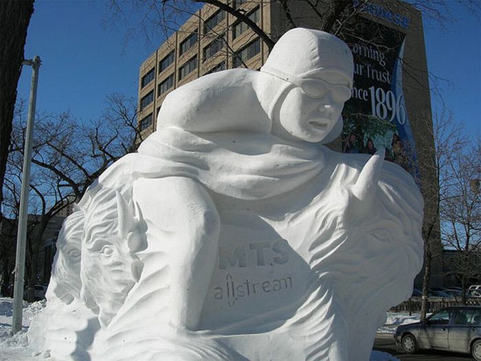 Потрясающие снежные скульптуры (36 фото)