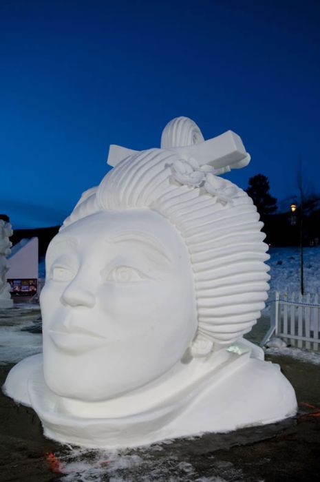 Потрясающие снежные скульптуры (36 фото)