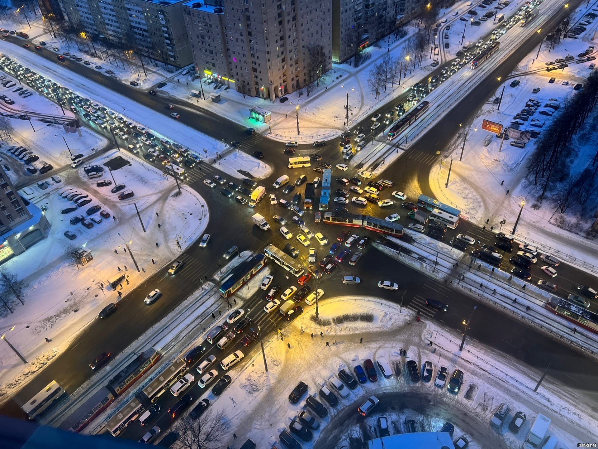 Перекресток проспект. Перекресток Энгельса и Луначарского. Энгельса Луначарского Санкт-Петербург. Проспект Луначарского пересечение Энгельса. Перекресток Энгельса Гагарина.